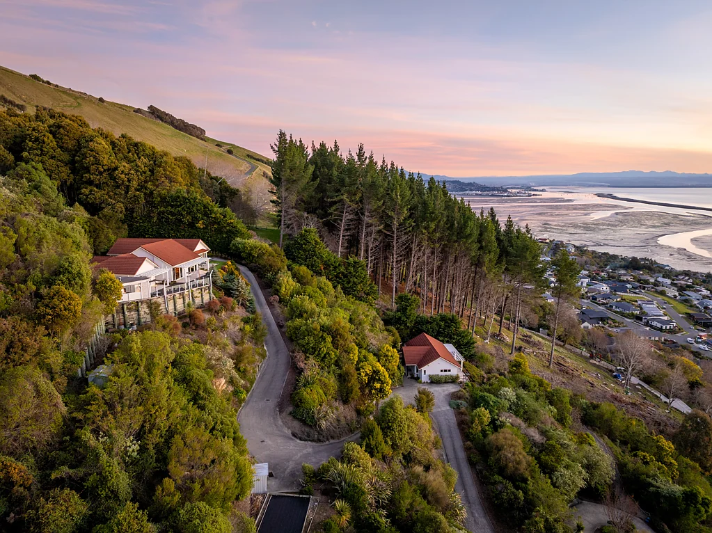 Marybank 4 Bedroom Two Dwellings with Divine Views!