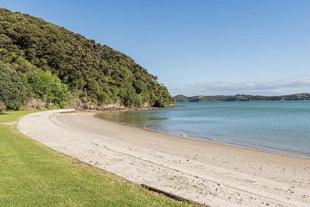 Kerikeri Your own private white sandy beach
