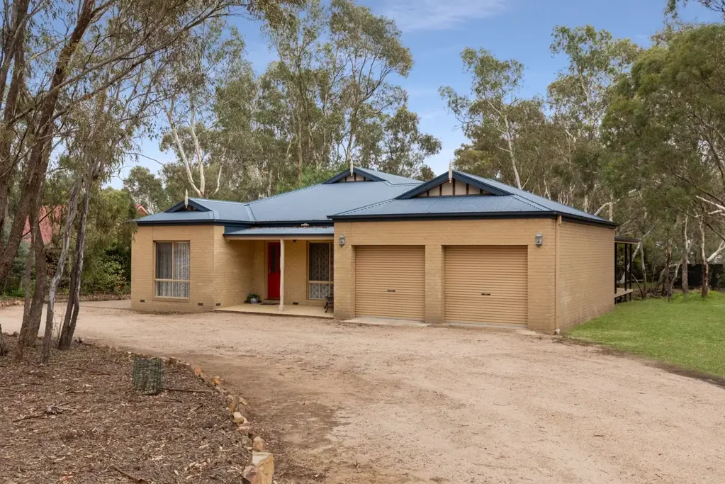 Heathcote 3कमरा Home On Almost Half An Acre