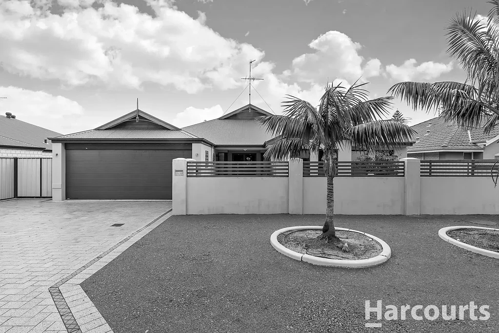 Falcon 5બેડરૂમ Under Offer by HARCOURTS Mandurah - Michael Goodwin