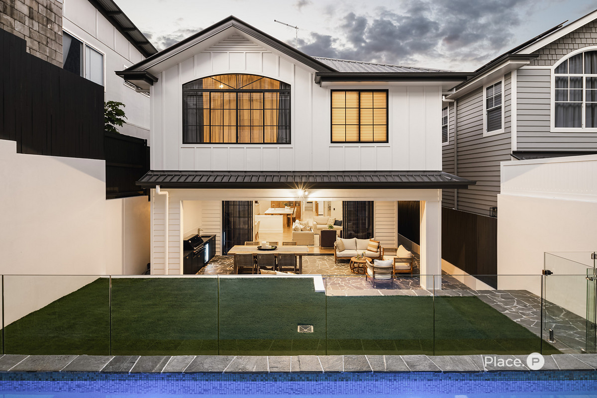 37 THOMSON ST, GREENSLOPES QLD 4120, 0 habitaciones, 0 baños, House