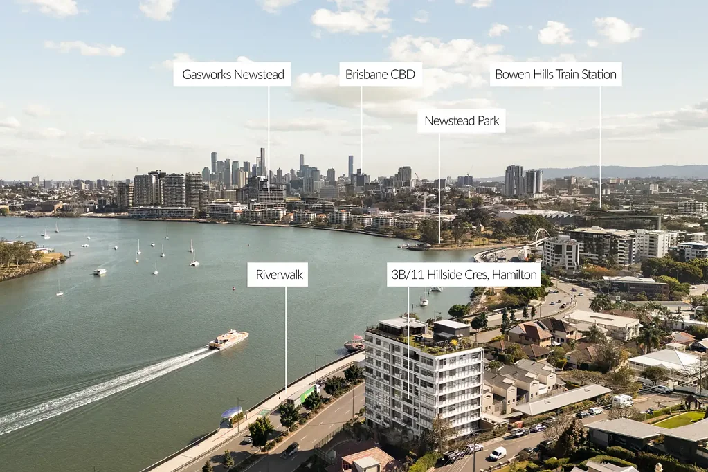Hamilton 1બેડરૂમ River Views and Rare Potential in a Coveted Hamilton Setting
