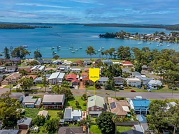 90 Cams Boulevard, Summerland Point