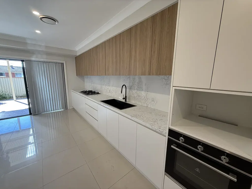 Newly Renovated 4-Bedder in a Prime Location