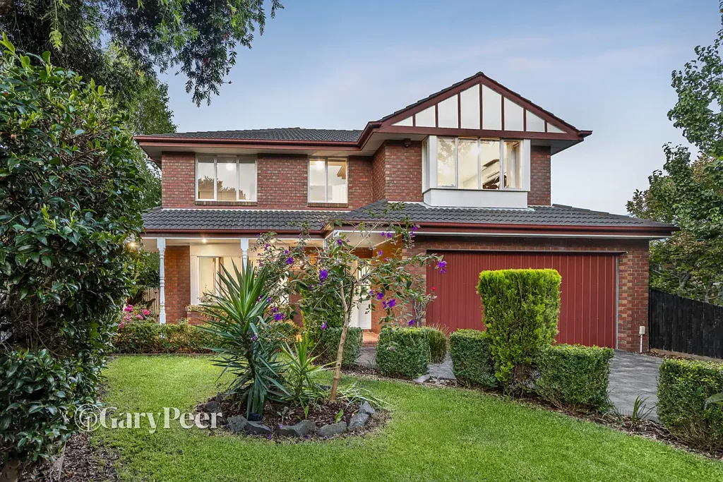 13 Huntingfield Court, Carnegie, VIC 3163