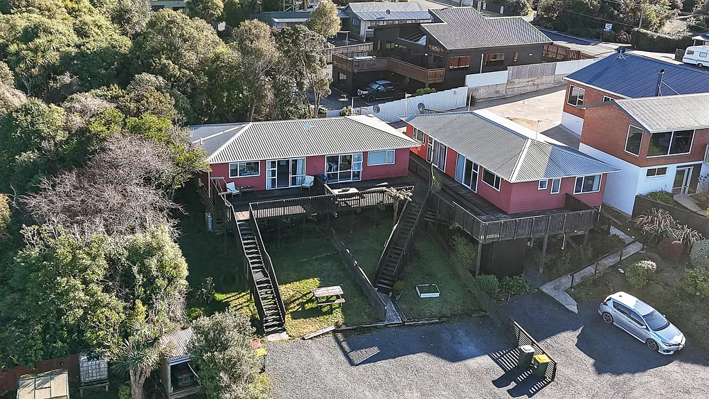 Kaka Point 2 Bedroom Rata Street – Rental hotcake