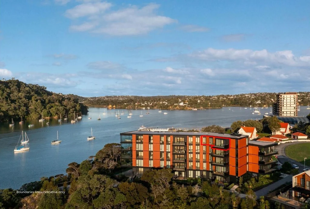 Hobsonville 2房 全新顶层公寓！享壮丽水景，毗邻绿地/运动场/沿海步道，兼具奢华、舒适与便捷，拎包入住！ Top of the world – waterfront penthouse living