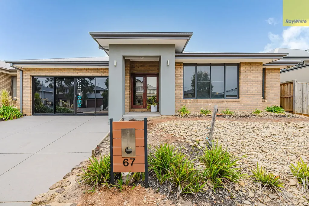 Maddingley 4Zimmer EXEPTIONAL FAMILY HOME
