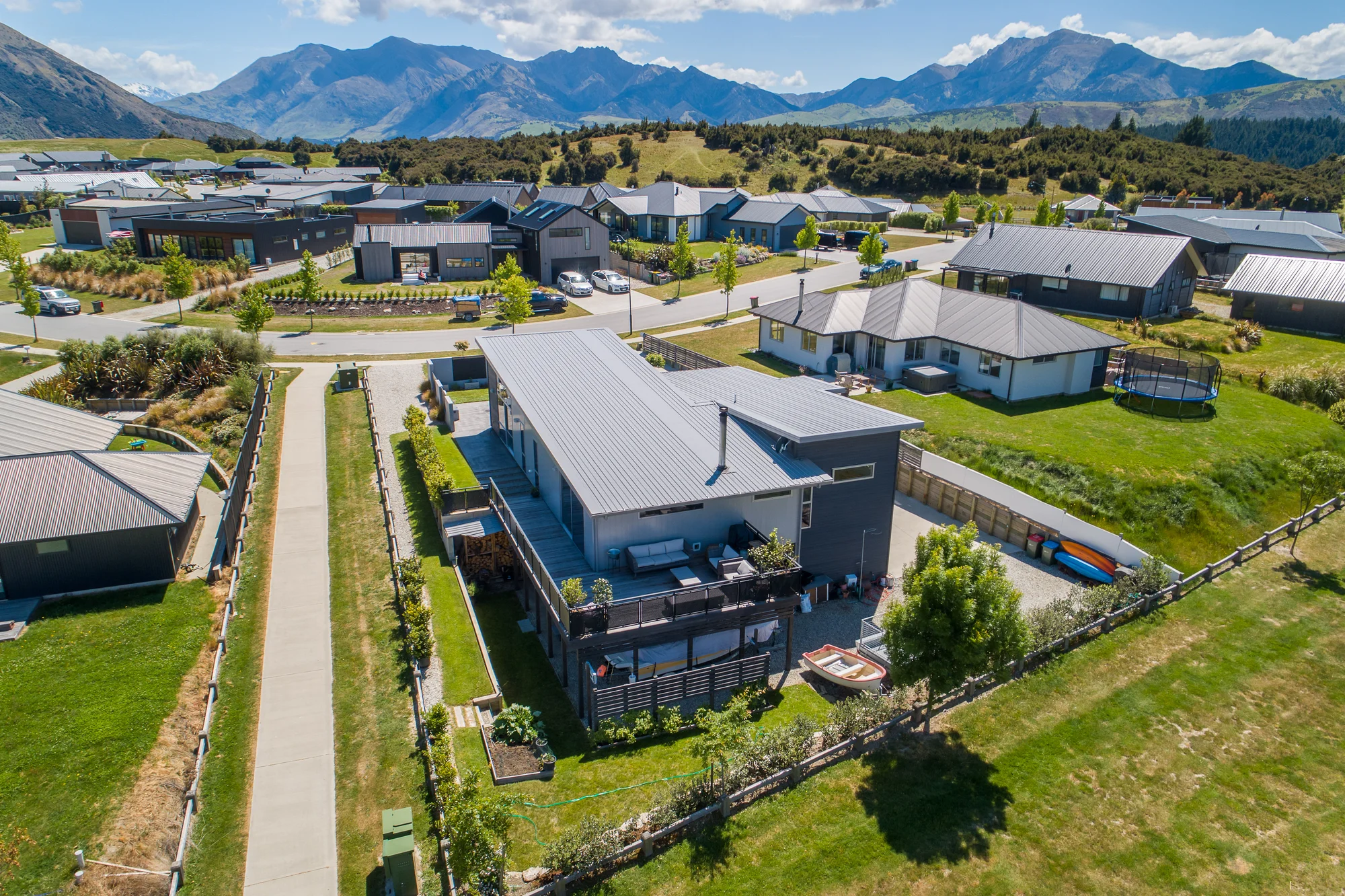 Wanaka 4Kwarto Family living, lifestyle and loads of parking