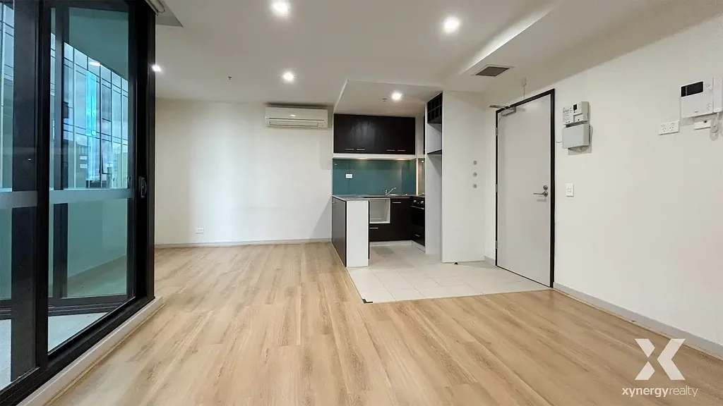 Unrivaled One-Bedroom Luxury with Landmark Carlton Views