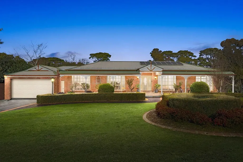 Fully Furnished Family Home in Wallan – 4 Bedrooms, Ready to Move In!