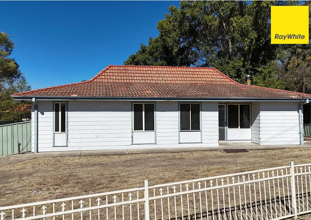 160 Borthwick Street, Inverell, NSW 2360