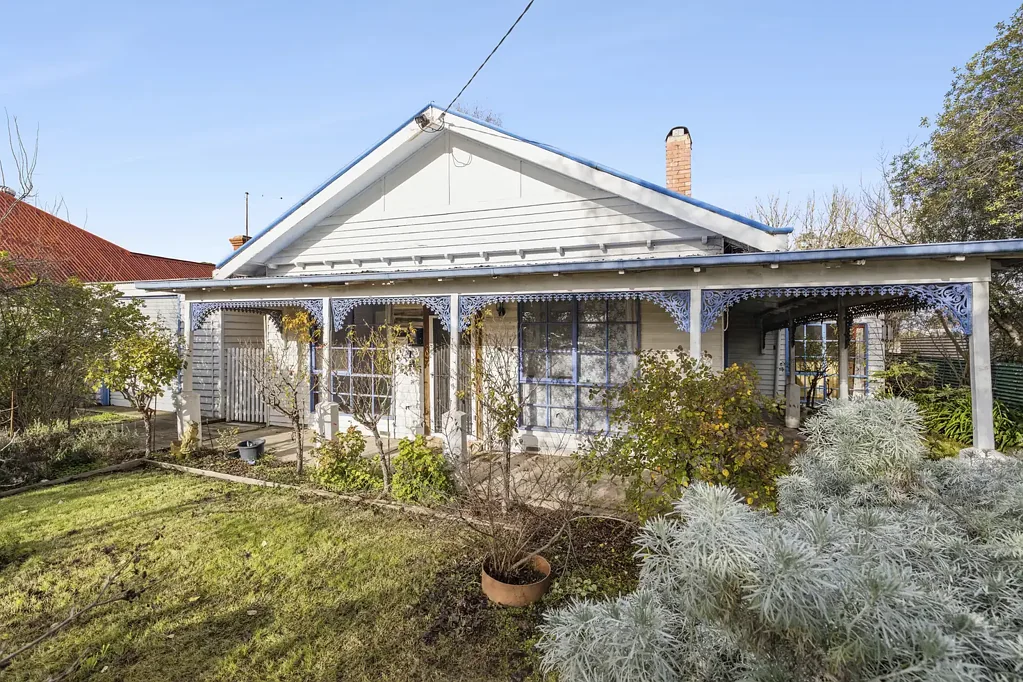 Clunes 3房  Renovate, Restore & Make It Your Own