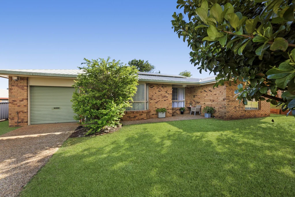 10 Heather Street, Kearneys Spring, QLD 4350