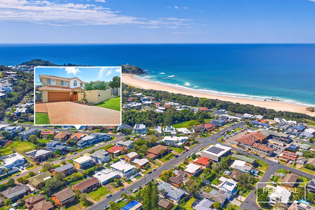 Port Macquarie 4房  Architectural Flair & Ocean Outlooks at Lighthouse Beach