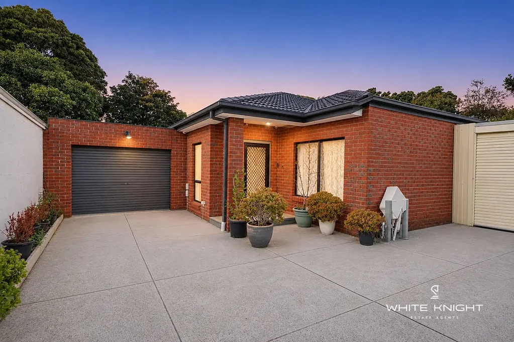 St Albans 3 Bedroom No body Corp - Perfect First Home or Smart Investment in Prime St Albans Location!