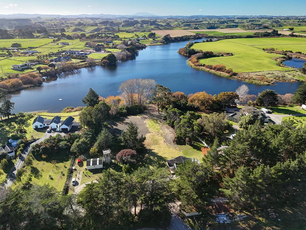 Kaitoke Lakeside lifestyle with space to build your dream