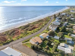 68 Esplanade, Sellicks Beach