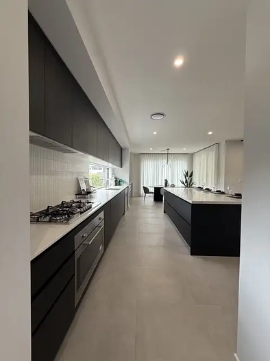 ਰਸੋਈ - 17 Benson Street, Spring Mountain, QLD 4300