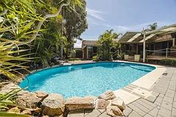 76 Strelitzia Avenue, Forrestfield
