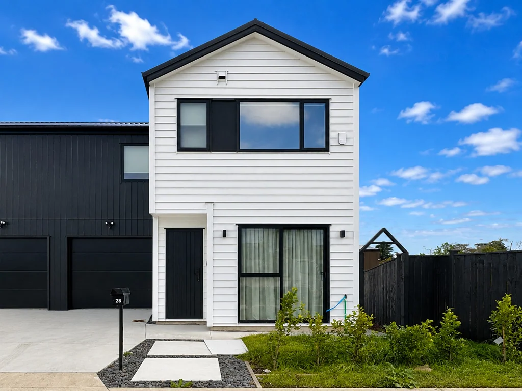 Beachlands, 5 bedrooms
