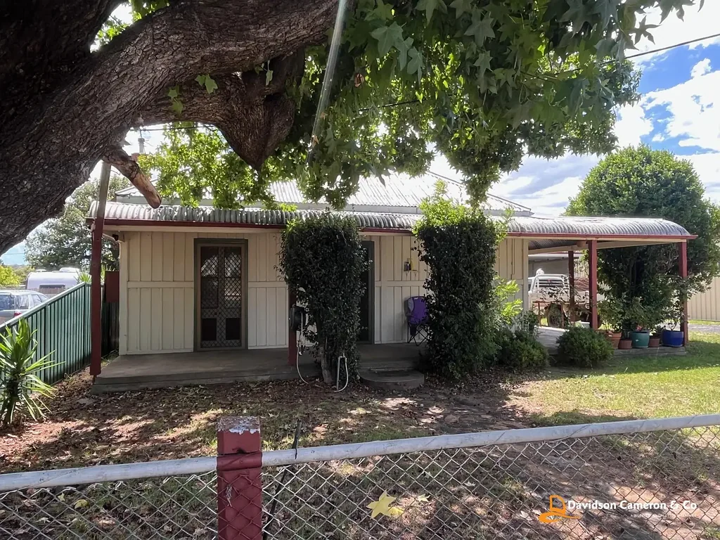 Coonabarabran 4房  3 Bedroom Home with Detached 4th Room & Bathroom