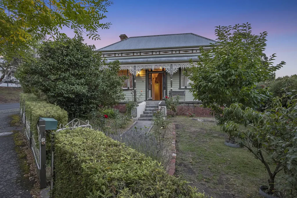 Black Hill 4房  “Innisfail” – Timeless Victorian Elegance on the Hill