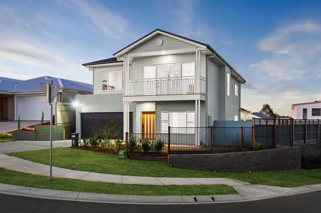 South Ripley 5Kwarto Elevated Family Haven With Space, Style And Stunning Views