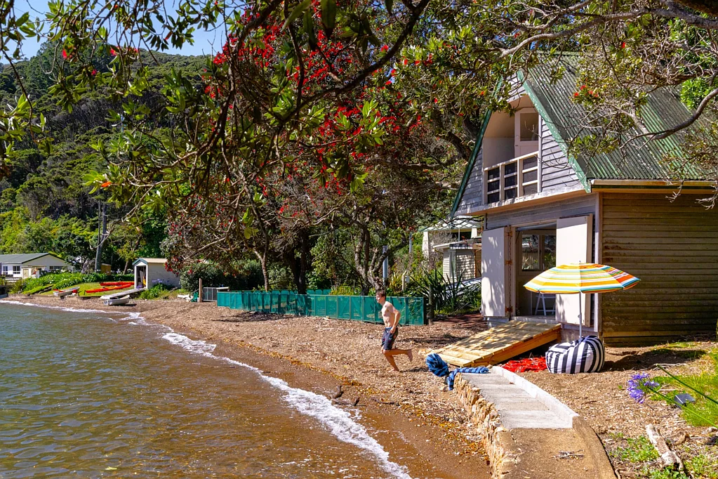 Kawau Island 7Phòng ngủ Family Trust's waterfront property priced to sell!