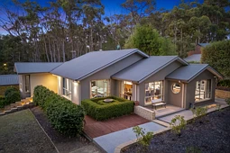 30 Timbertop Drive, Mount Helen