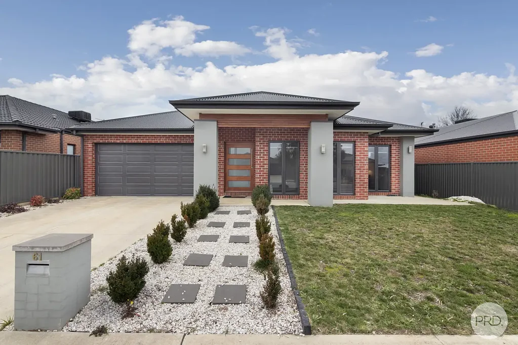 Alfredton 4房  Expansive Home With 3 Living Areas