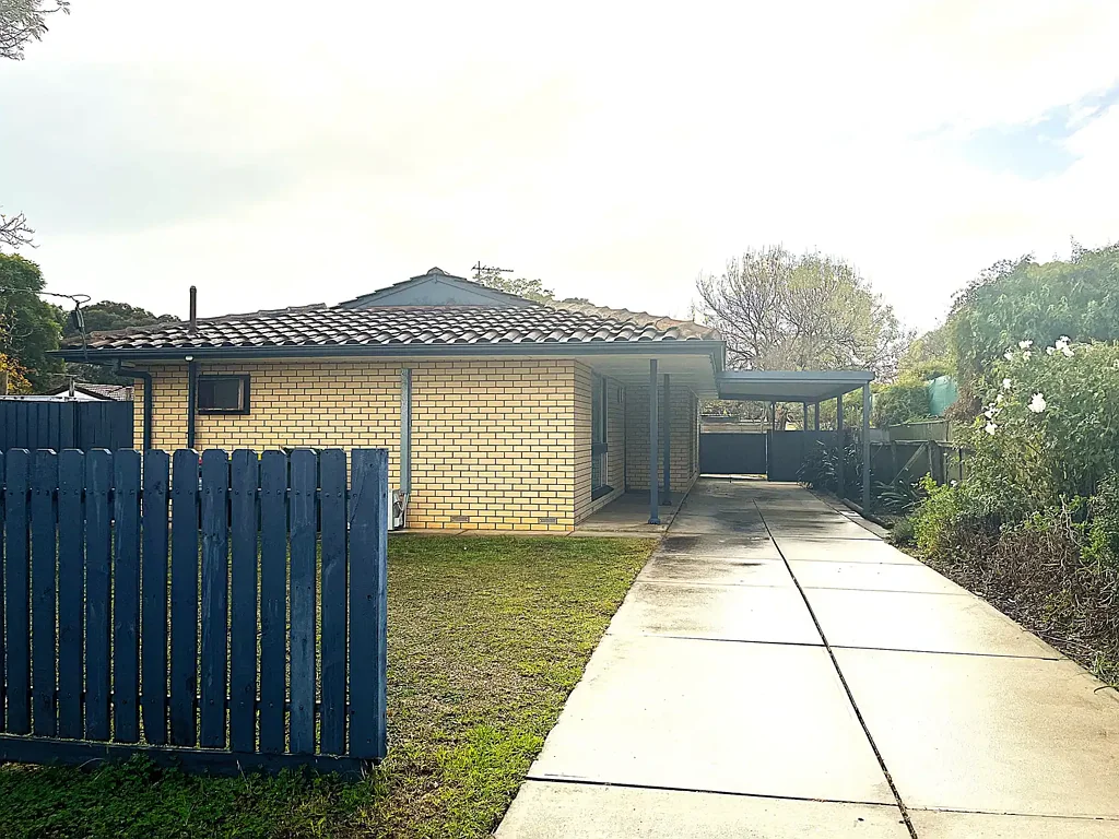 LOVELY RENOVATED 3 BEDROOM HOME