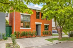 8 Catani Mews, Caroline Springs