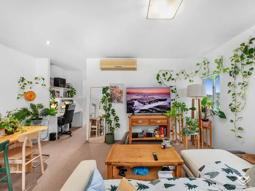 Resort Style 2-bedroom West End