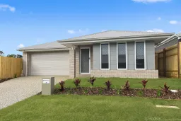 38 Arravanda Crescent, Pallara