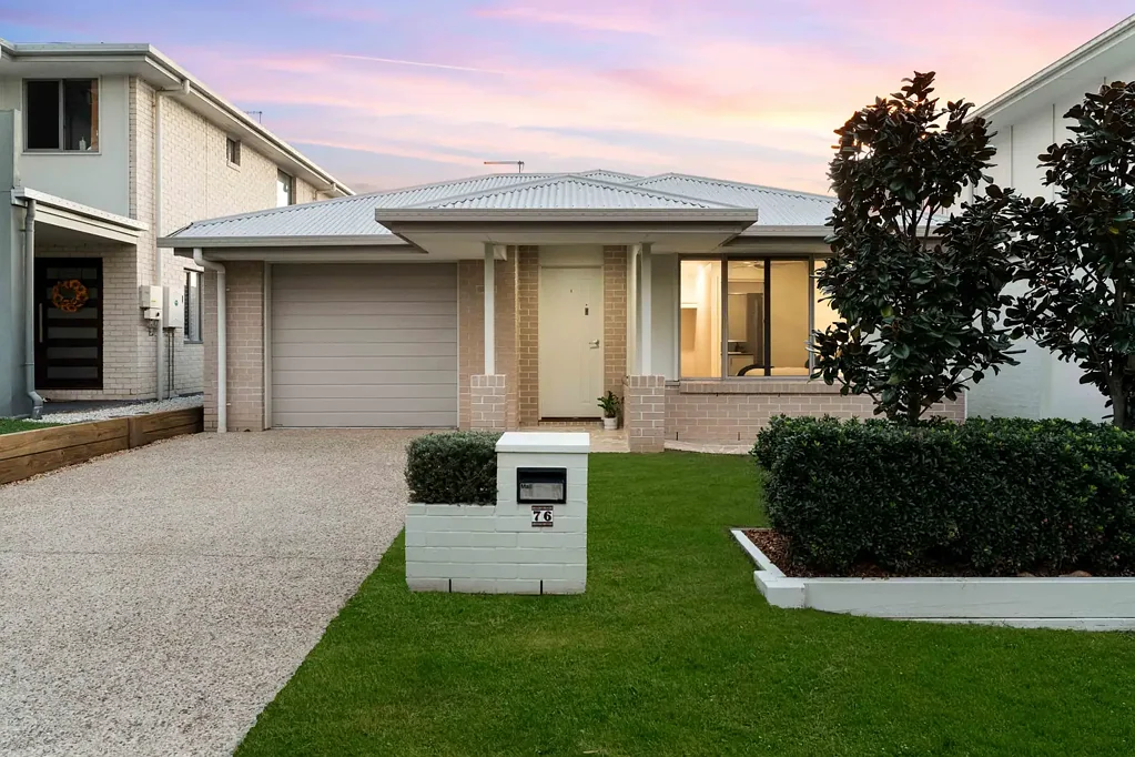 76 Swan Parade, Warner, QLD 4500