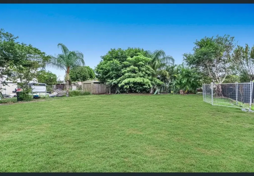 Address Withheld, Wynnum, QLD 4178