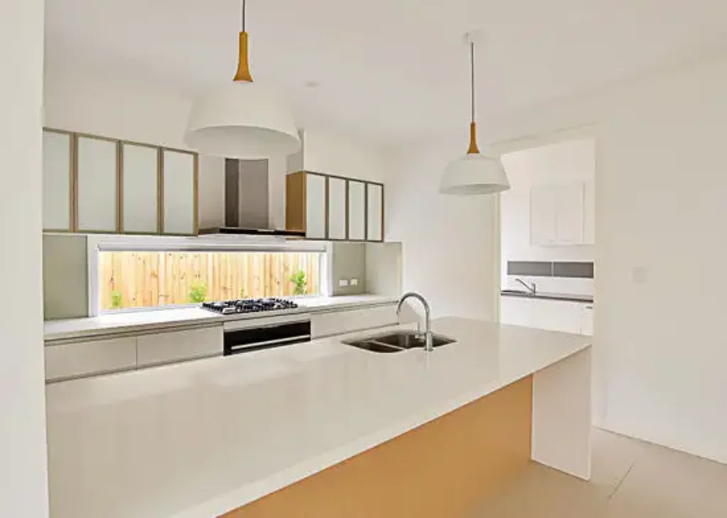 Hamilton 4 Bedroom LUXURY LIVING
