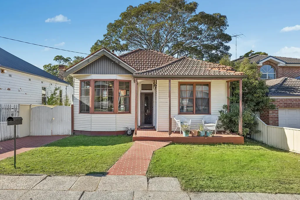 36 Arthur Street, Carlton, NSW 2218