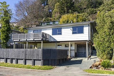 Nelson South 3房  Views, Low Maintenance, Very Tidy