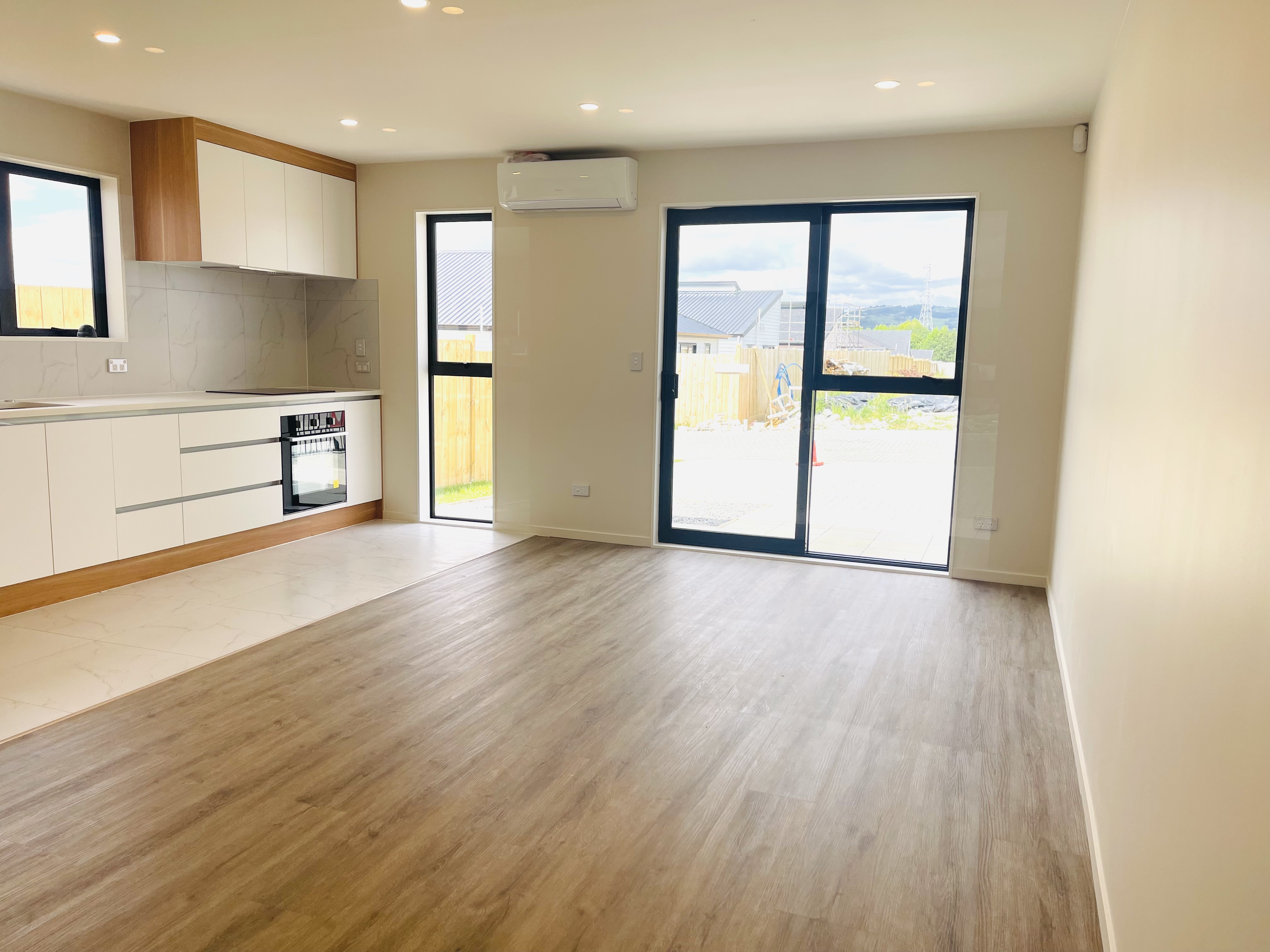 20 Rorotu Avenue, Karaka, Auckland - Papakura, 3 phòng ngủ, 1 phòng tắm, House