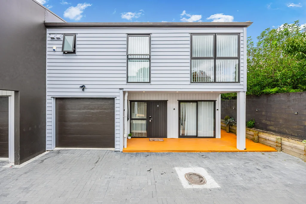 Papakura 3 Slaapkamer VENDOR CASHING OUT, MUST SELL