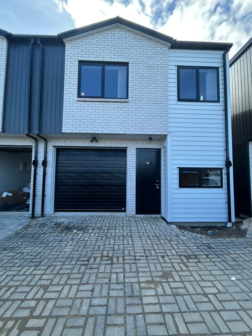 MANGERE EAST, 3 BEDROOMS