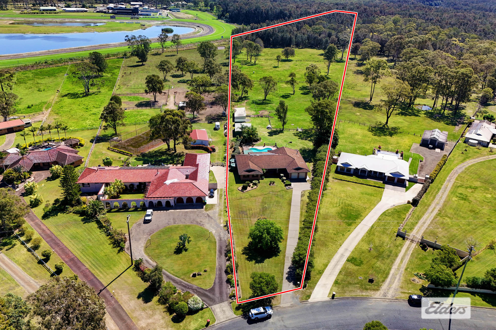 20 KURRAJONG CR, TAREE NSW 2430, 0 Kuwarto, 0 Banyo, House