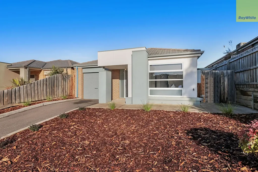 9/8 Silverdale Drive, Darley, VIC 3340