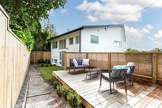 1/617 Glenfield Road, Glenfield, North Shore City