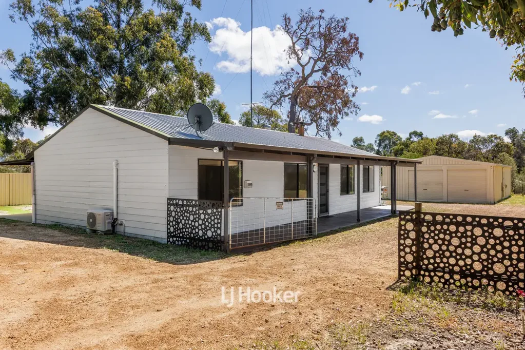 2 Coral Drive, Leschenault, WA 6233