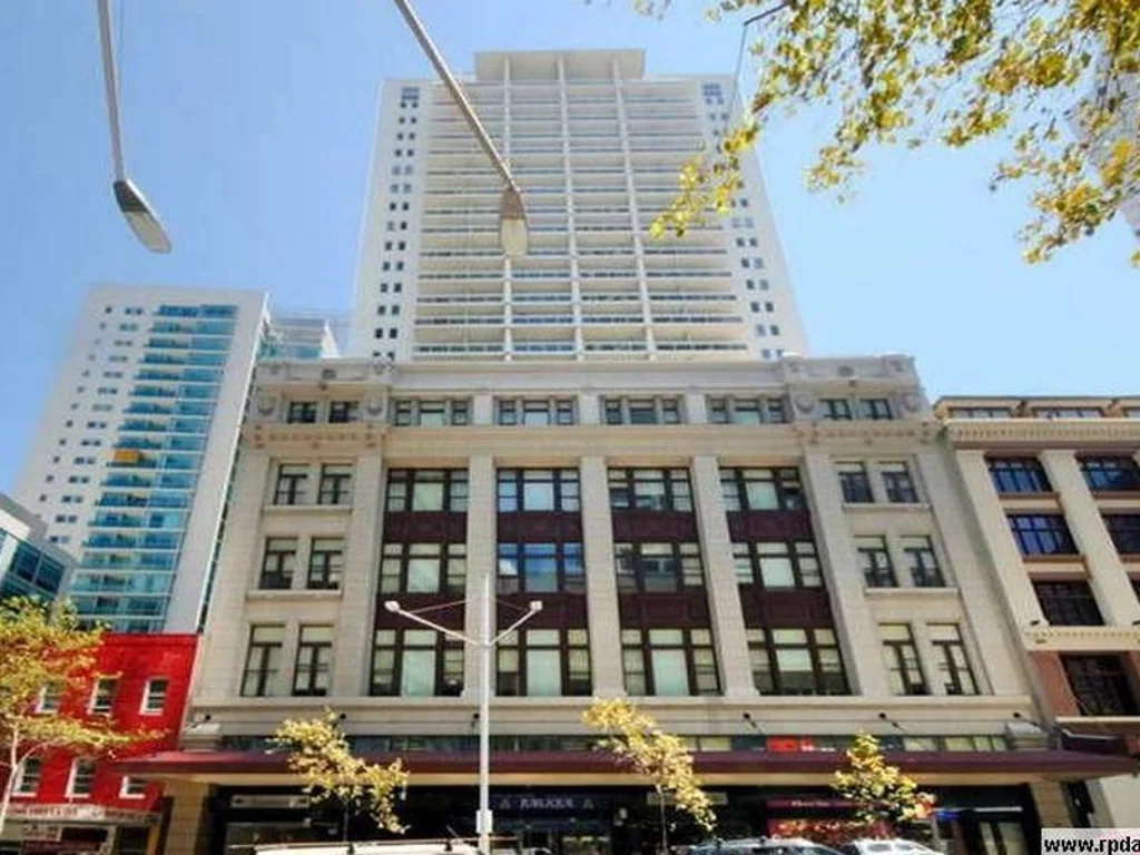 Spacious One Bedroom Apartment in Summit Apartment
