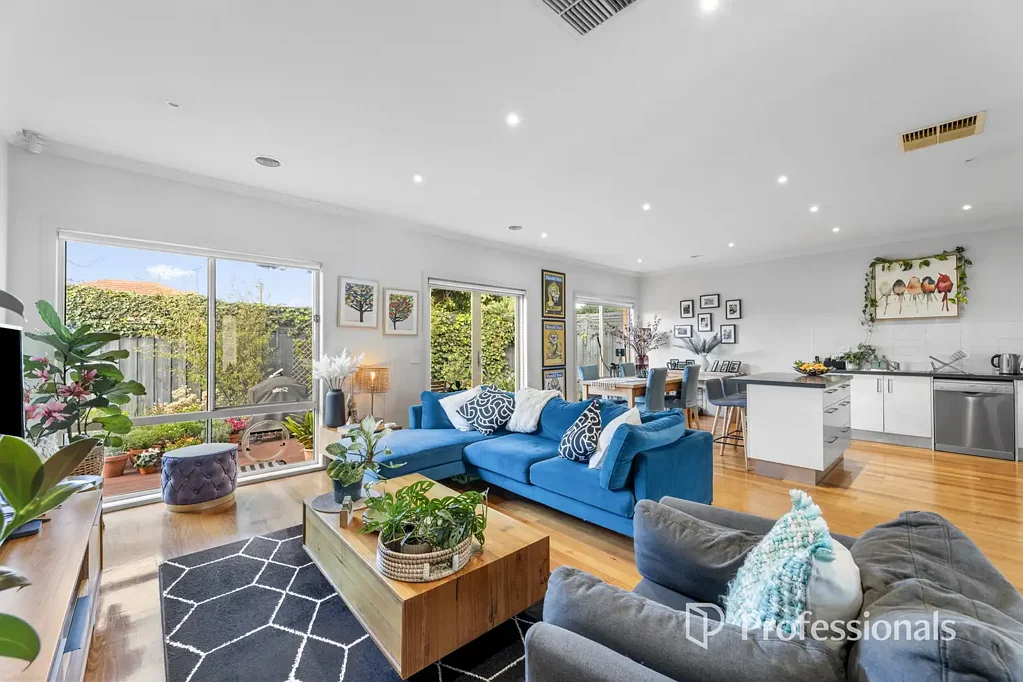 Bentleigh East 3Kwarto 5 minutes to Oakleigh Station! A Bigger Kind of Low-Maintenance Home