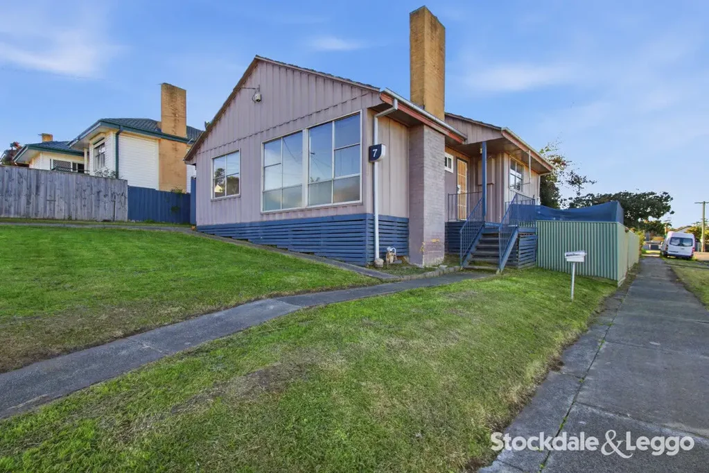 3 Bedroom Beauty!